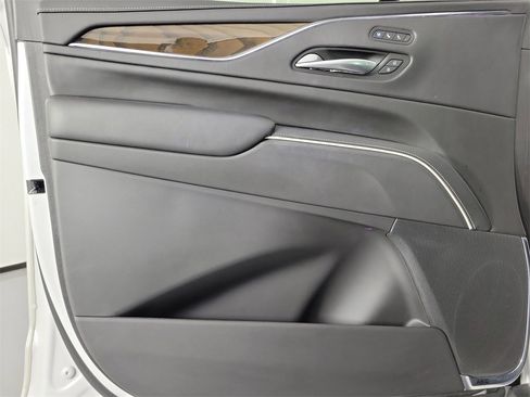 Certified 2023 Cadillac Escalade Sport Platinum w/ LPO, ONYX Package image 20