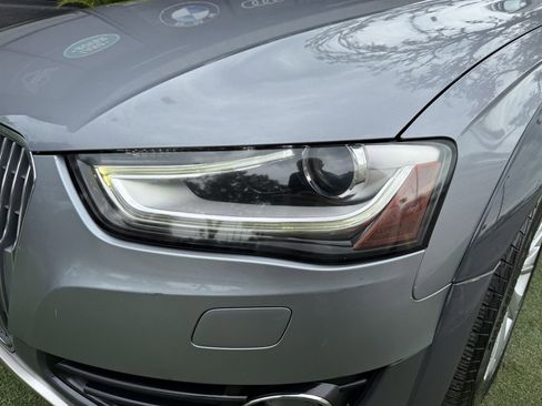 Used 2016 Audi A4 Premium image 10