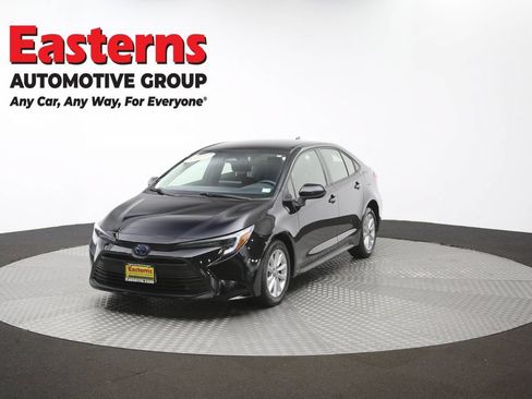 Used 2024 Toyota Corolla LE w/ LE Convenience Package FWD image 54