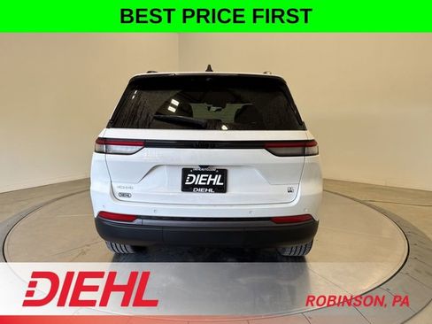 New 2026 Jeep Grand Cherokee Limited AWD/4WD image 6
