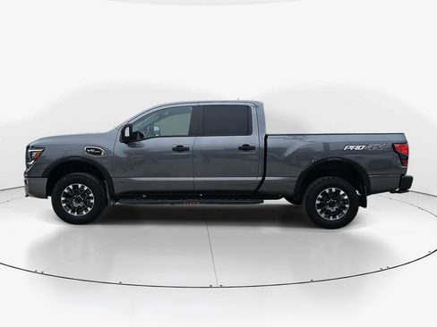 Used 2023 Nissan Titan PRO-4X image 8