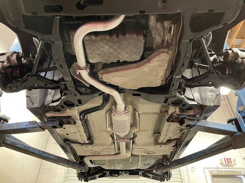 Used 1991 Cadillac Allante image 25