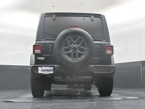 Used 2024 Jeep Wrangler Unlimited Sport AWD/4WD image 48
