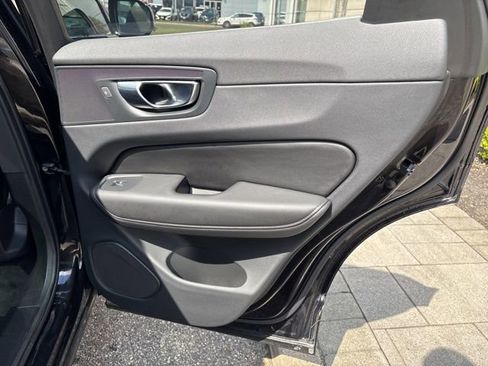 Used 2025 Volvo XC60 B5 Plus AWD/4WD image 13