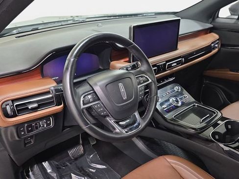 Used 2022 Lincoln Nautilus Reserve AWD/4WD image 13