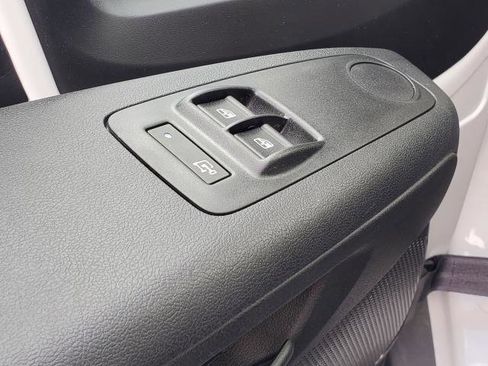Used 2025 RAM ProMaster 2500 FWD image 17