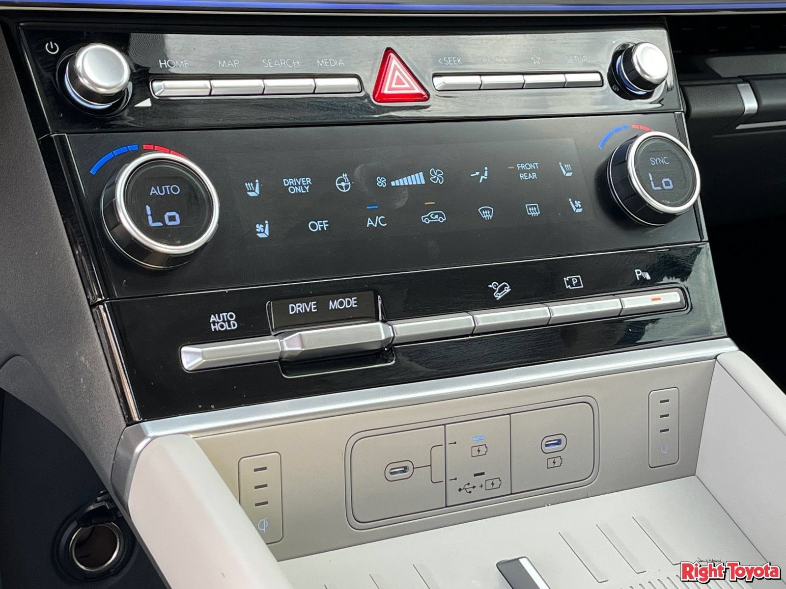 Used 2026 Hyundai Santa Fe Calligraphy FWD image 29