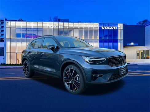 New 2026 Volvo XC40 B5 Ultra w/ Climate Package image 1