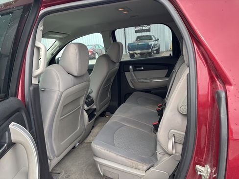 Used 2010 GMC Acadia SLE image 22