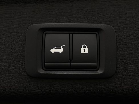 New 2026 Mitsubishi Outlander SEL image 6