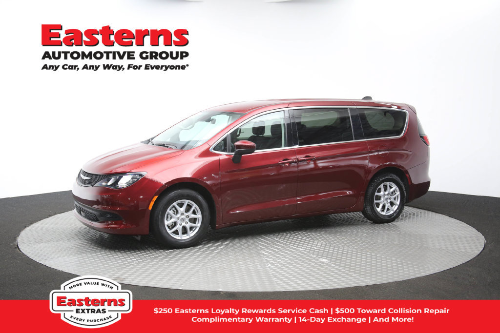 Used 2023 Chrysler Voyager LX FWD image 58