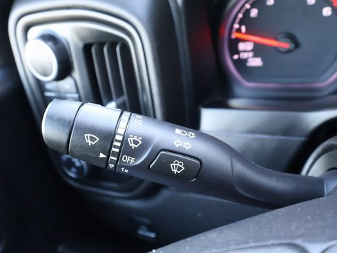 Used 2021 Chevrolet Silverado 1500 Custom image 14