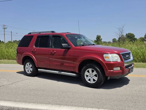 Used 2010 Ford Explorer XLT AWD/4WD image 1