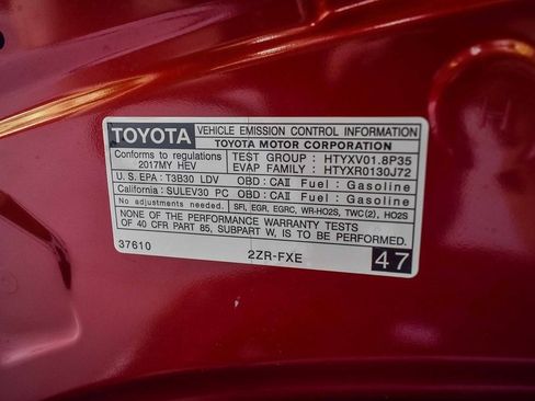 Used 2017 Toyota Prius Prime Premium image 24
