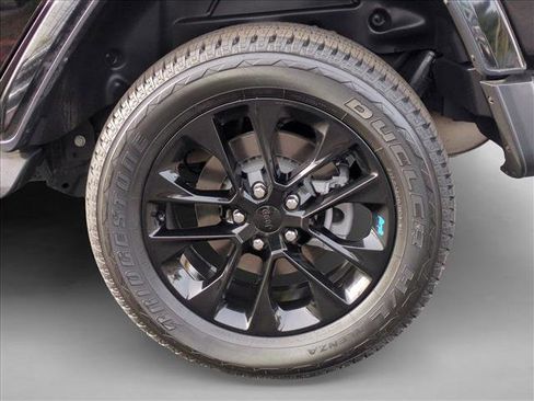 Certified 2022 Jeep Wrangler Unlimited Sahara image 22