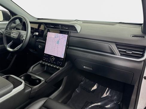 Used 2026 GMC Terrain Elevation w/ Elevation Premium Package image 28