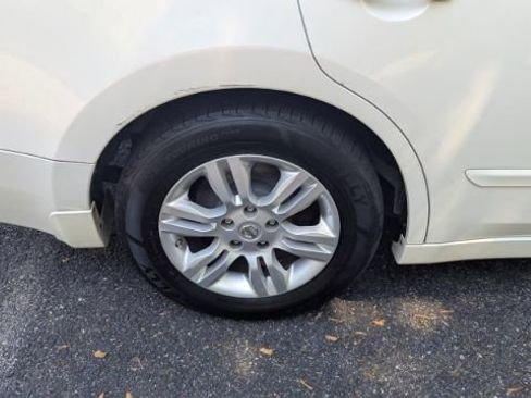 Used 2012 Nissan Altima 2.5 S w/ Convenience Pkg FWD image 12