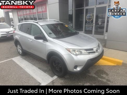 Used 2015 Toyota RAV4 LE AWD/4WD image 1