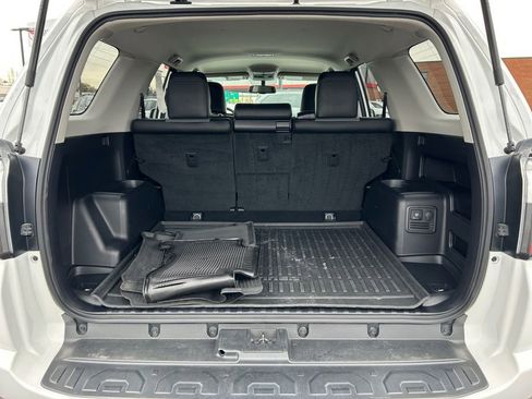 Used 2019 Toyota 4Runner SR5 Premium image 24