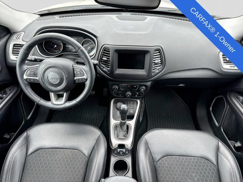 Used 2019 Jeep Compass Latitude w/ Cold Weather Group AWD/4WD image 18