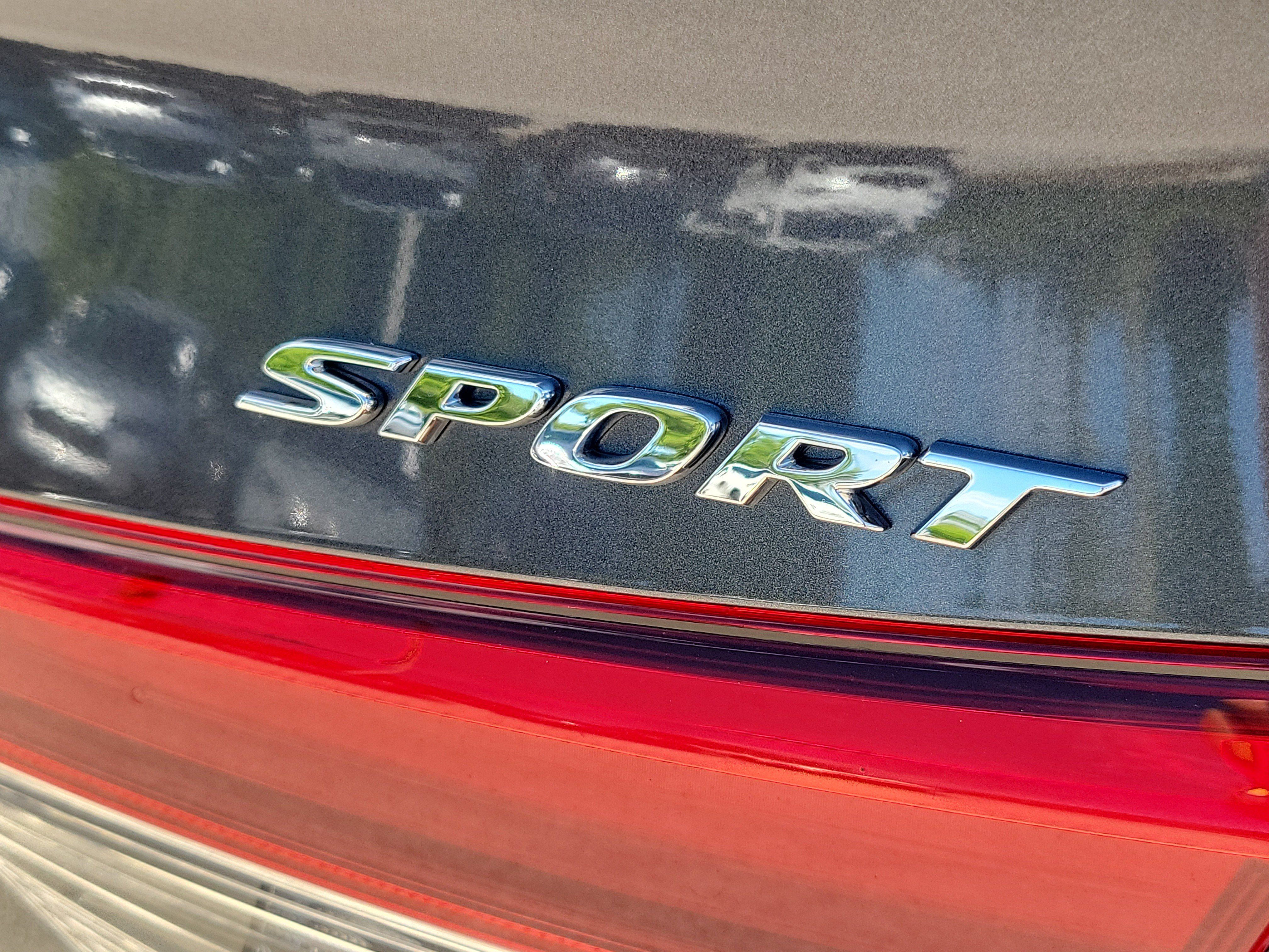 Used 2022 Honda Civic Sport image 7