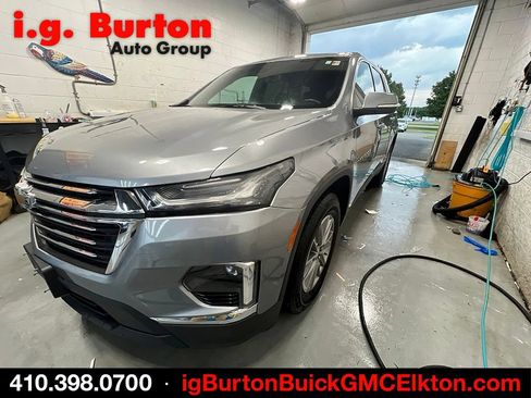 Used 2023 Chevrolet Traverse LT AWD/4WD image 3
