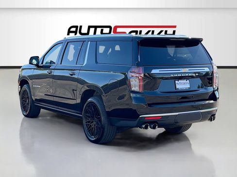 Used 2024 Chevrolet Suburban High Country AWD/4WD image 5