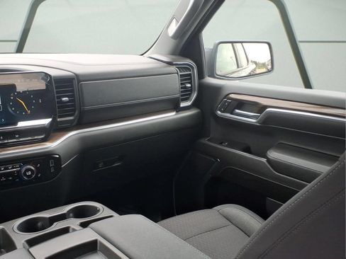 Certified 2024 Chevrolet Silverado 1500 LT AWD/4WD image 12