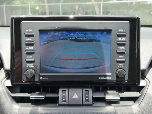 Used 2021 Toyota RAV4 XLE Premium FWD image 18