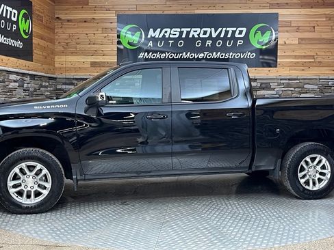 Used 2024 Chevrolet Silverado 1500 LT AWD/4WD image 8