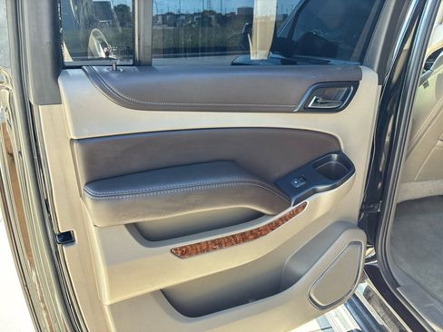 Used 2017 Chevrolet Suburban Premier image 16