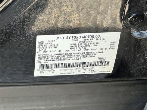 Used 2022 Ford Explorer XLT w/ Equipment Group 202A AWD/4WD image 13
