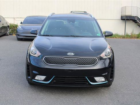 Used 2019 Kia Niro LX image 3