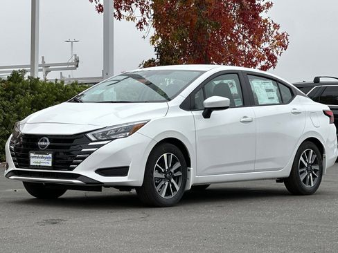 New 2025 Nissan Versa SV w/ Trunk Package image 8