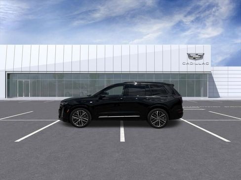 Certified 2023 Cadillac XT6 Sport w/ Technology Package AWD/4WD image 5