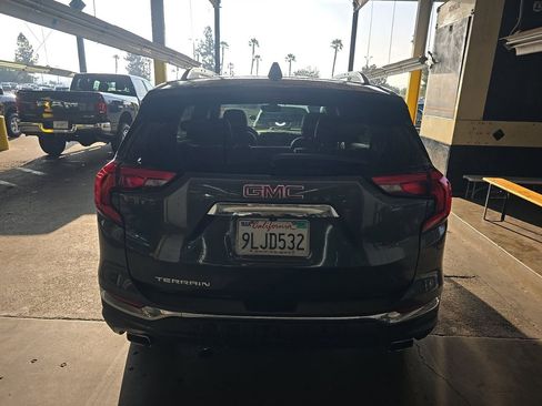 Used 2019 GMC Terrain SLT w/ Preferred Package FWD image 5