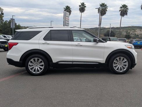 Used 2023 Ford Explorer Limited w/ Limited Technology Package image 7