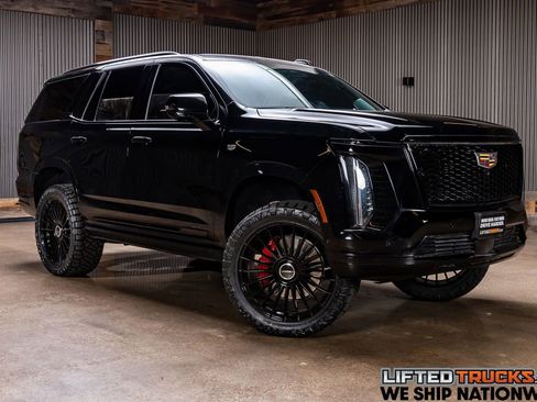 Used 2025 Cadillac Escalade Sport Platinum image 1