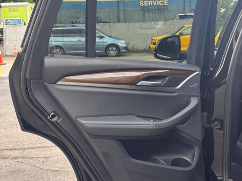Used 2019 BMW X3 xDrive30i w/ Driving Assistance Package AWD/4WD image 12