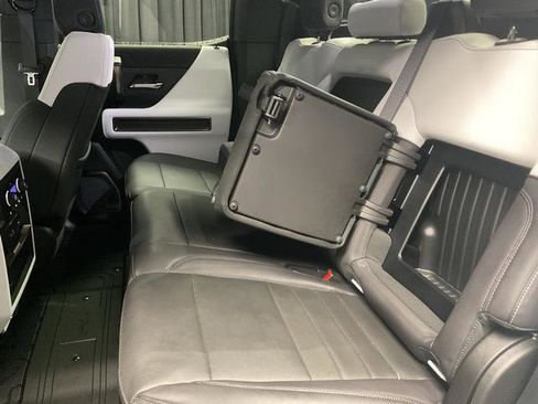 Used 2025 GMC Hummer EV 2X w/ LPO, Sport Package image 9