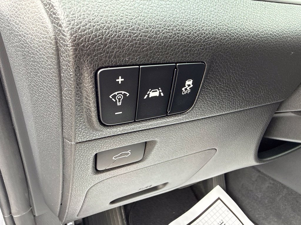 Certified 2021 Kia K5 LXS FWD image 22