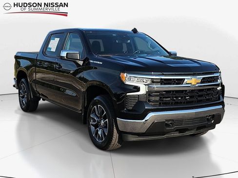 Used 2023 Chevrolet Silverado 1500 LT AWD/4WD image 1