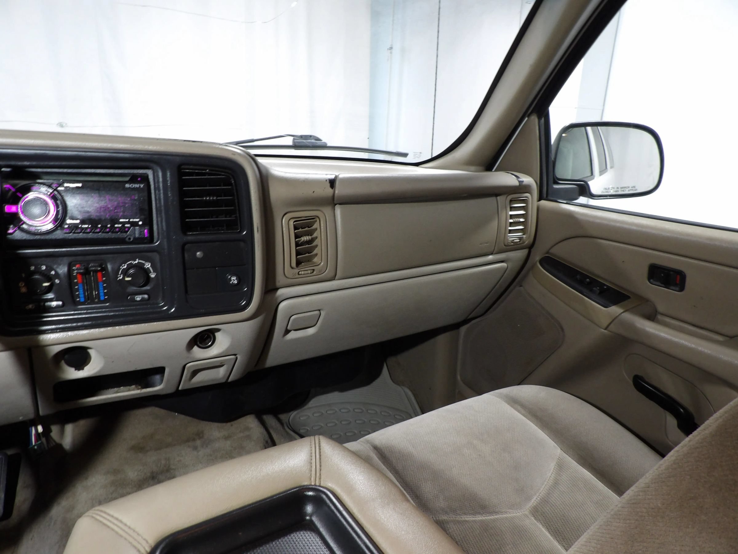 Used 2004 GMC Yukon XL SLE RWD image 14