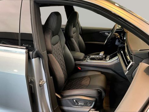 Certified 2026 Audi Q8 Prestige AWD/4WD image 9