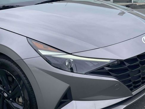 Used 2023 Hyundai Elantra SEL image 9