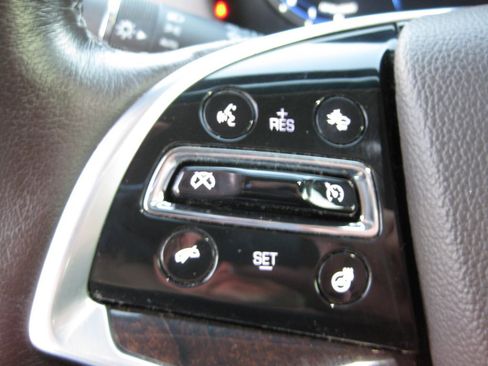 Used 2016 Cadillac XTS Premium image 15