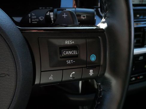 Used 2023 Nissan Pathfinder Platinum w/ Lighting Package (N93) image 26