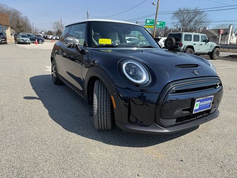Used 2022 MINI Cooper SE image 14