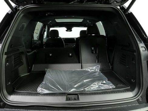 New 2026 Chevrolet Traverse Z71 w/ Driver Confidence Package image 32