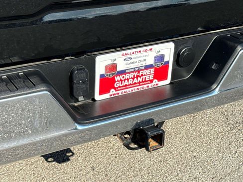 Used 2025 GMC Sierra 1500 SLT AWD/4WD image 11
